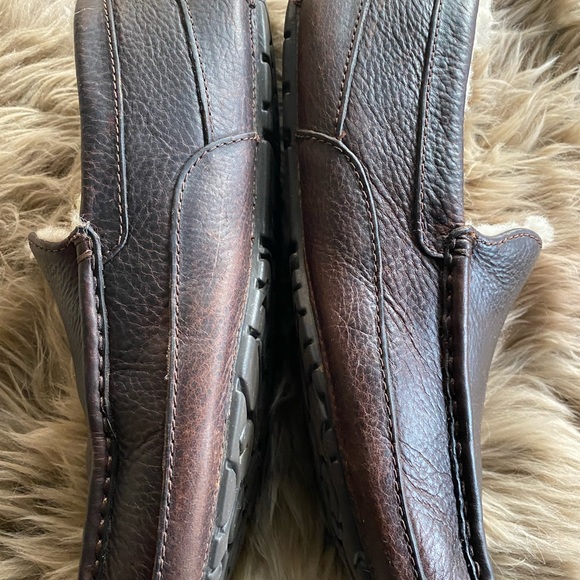 UGG MENS ASCOT LEATHER SLIPPERS COMFORT & DURABILITY - Picture 5 of 8